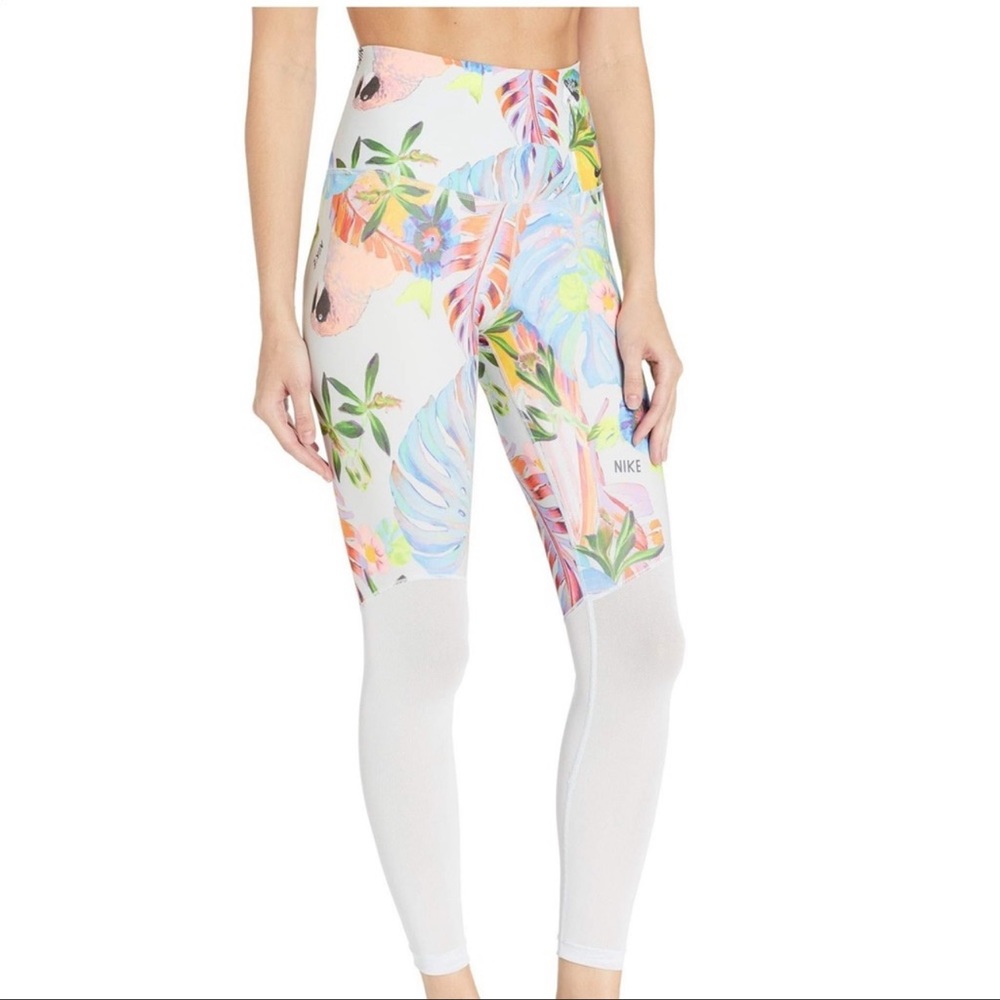 Nike Tropical Print Leggings 🌹